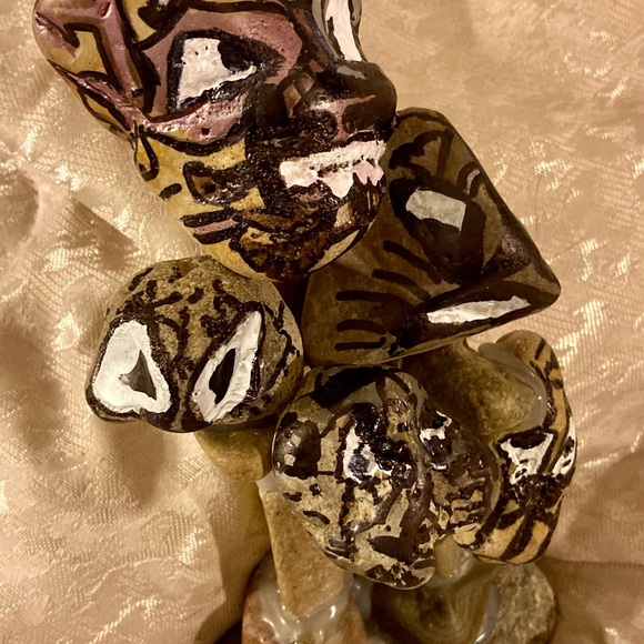 Homemade Rock Art Sculpture Myan or African - Picture 4 of 10